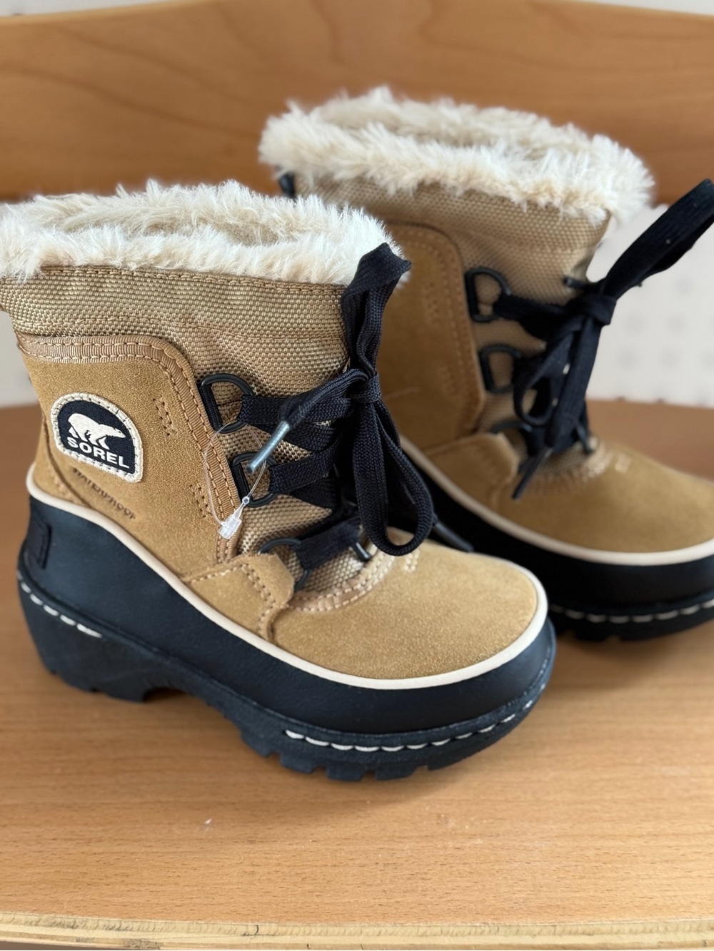 SOREL Tivoli III Waterproof Winter Boots Curry Black Kids US 8 NWOT